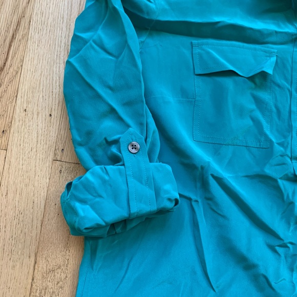 Ann Taylor 100% silk half button shirt/blouse 4P - Picture 5 of 9